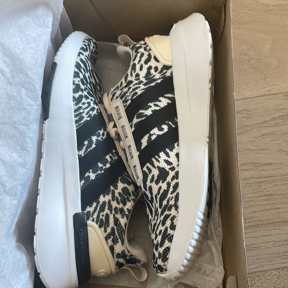 Adidas Black & Cream Leopard Racer TR21 Sneakers - Picture 7 of 8